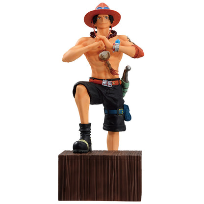 ONE PIECE ICHIBAN KUJI Whitebeard Pirates - Father and Sons - C PRIZE - Portgas D. Ace MASTERLISE EXPIECE