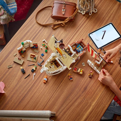One Piece Lego - Pirate Ship Going Merry