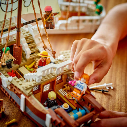 One Piece Lego - Pirate Ship Going Merry