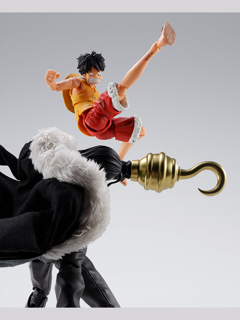 One Piece S.H.Figuarts - Crocodile The Battle of Marineford Ver