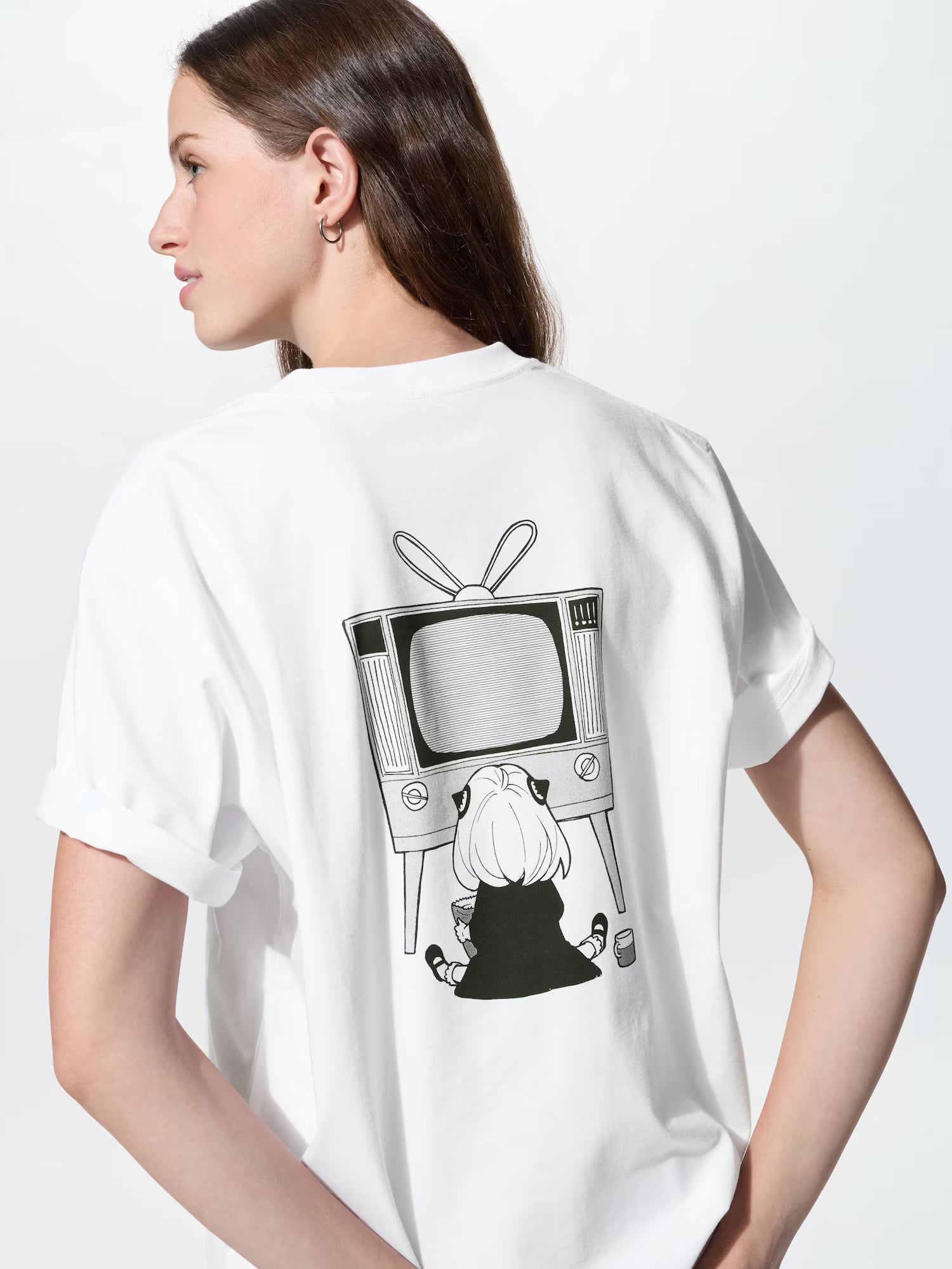 Shueisha's 100th Anniversary x Uniqlo Fashion Collection - SPY X FAMILY (4 Types) [Pre-Order Aug 2026]