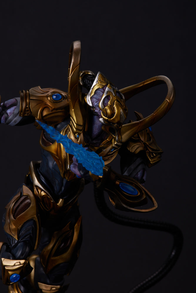 Starcraft Figure - Zealot [Pre-Order Jan 2027]