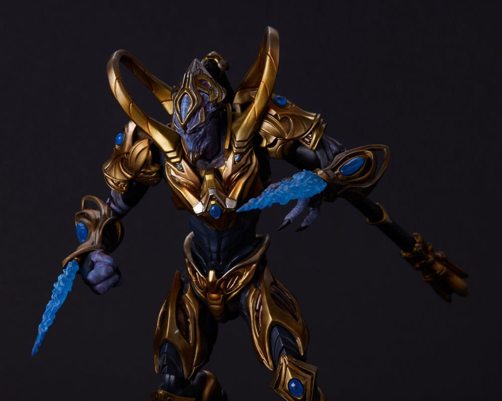 Starcraft Figure - Zealot [Pre-Order Jan 2027]