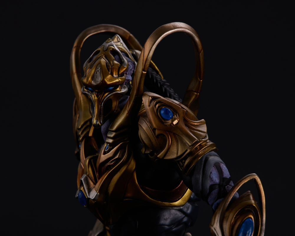 Starcraft Figure - Zealot [Pre-Order Jan 2027]