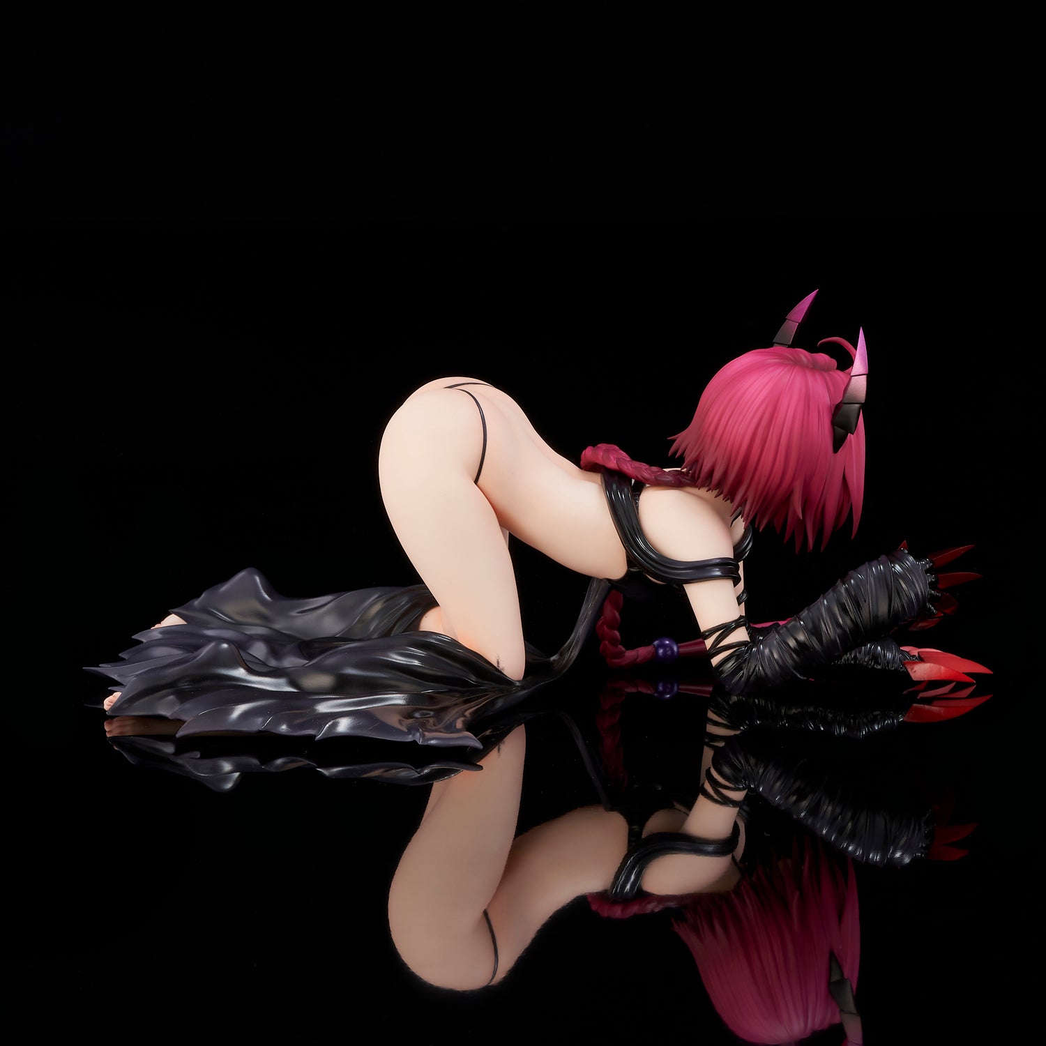To Love Ru Darkness 1/6 Scale Figure - Nemesis Darkness Renewal Package ver. [Pre-Order Nov 2026]