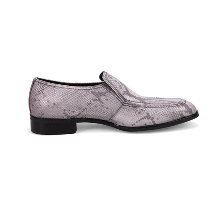 Yakuza: Like a Dragon Footwear Collection - Kiryu Kazuma Model [Pre-Order Sep 2026]