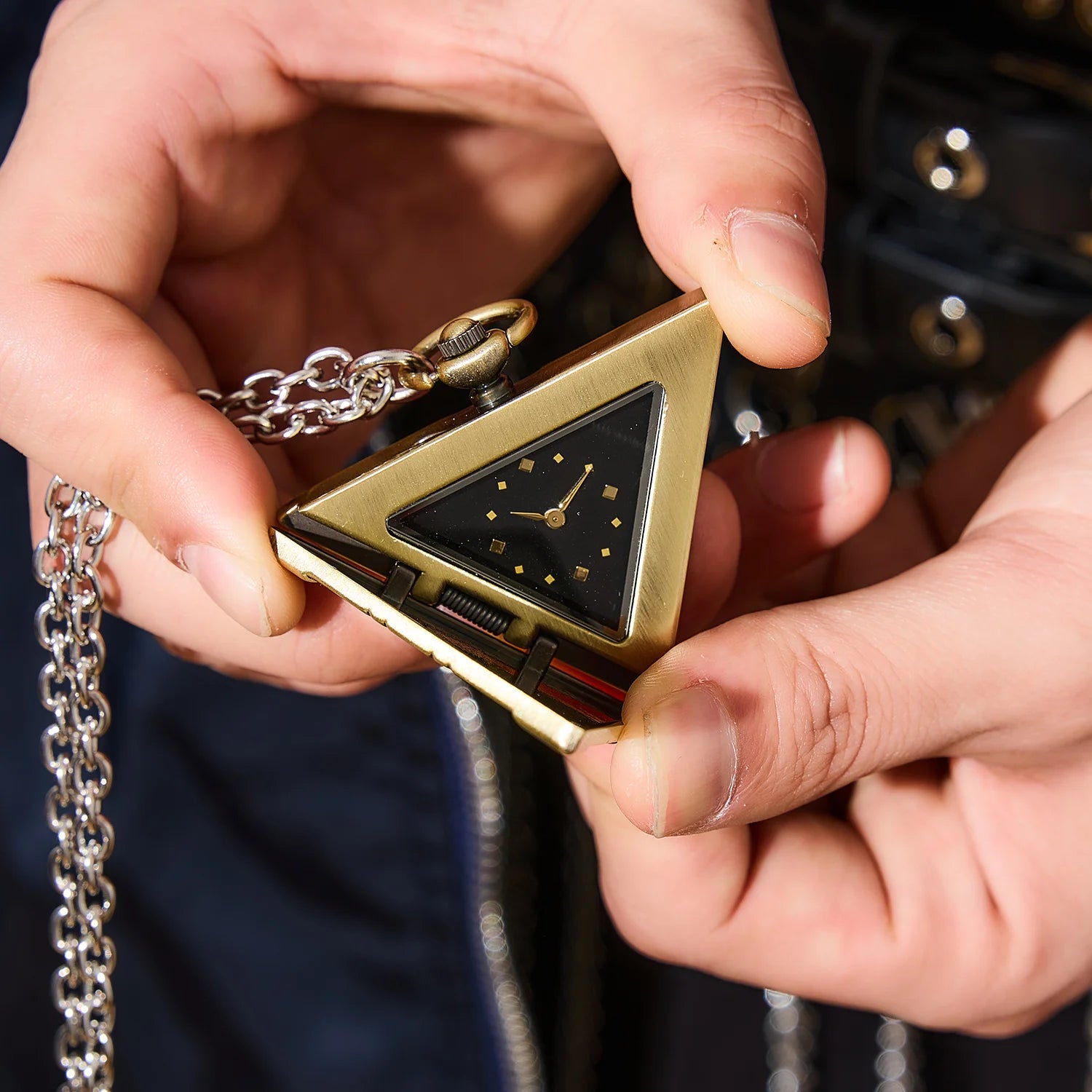 Yu-Gi-Oh! X SuperGroupies - Millennium Puzzle Model Pocket Watch Yu-Gi-Oh! X SuperGroupies - Millennium Puzzle Model Pocket Watch