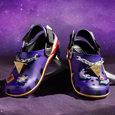 Yu-Gi-Oh! × Crocs Collection - Yami Yugi Classic Crocs + Yu-Gi-Oh! Official Card Game Duel Monsters Crocodile Bonus Card