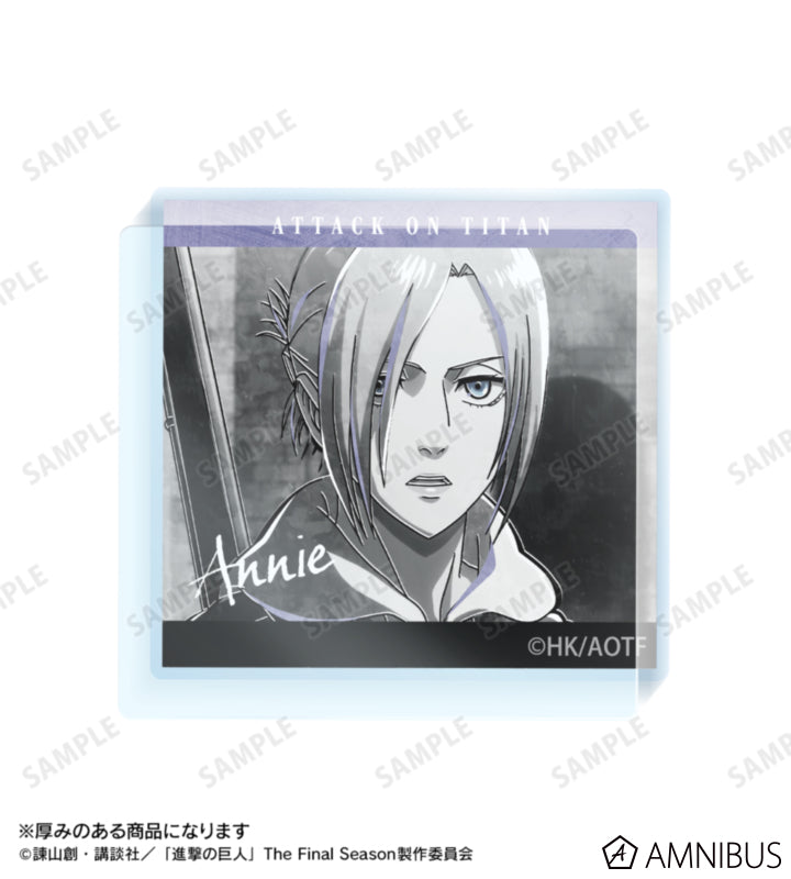 Attack on Titan Ani-Art BLACK LABEL Vol. 3 - Acrylic Mascots Annie Leonhart, official product view 2