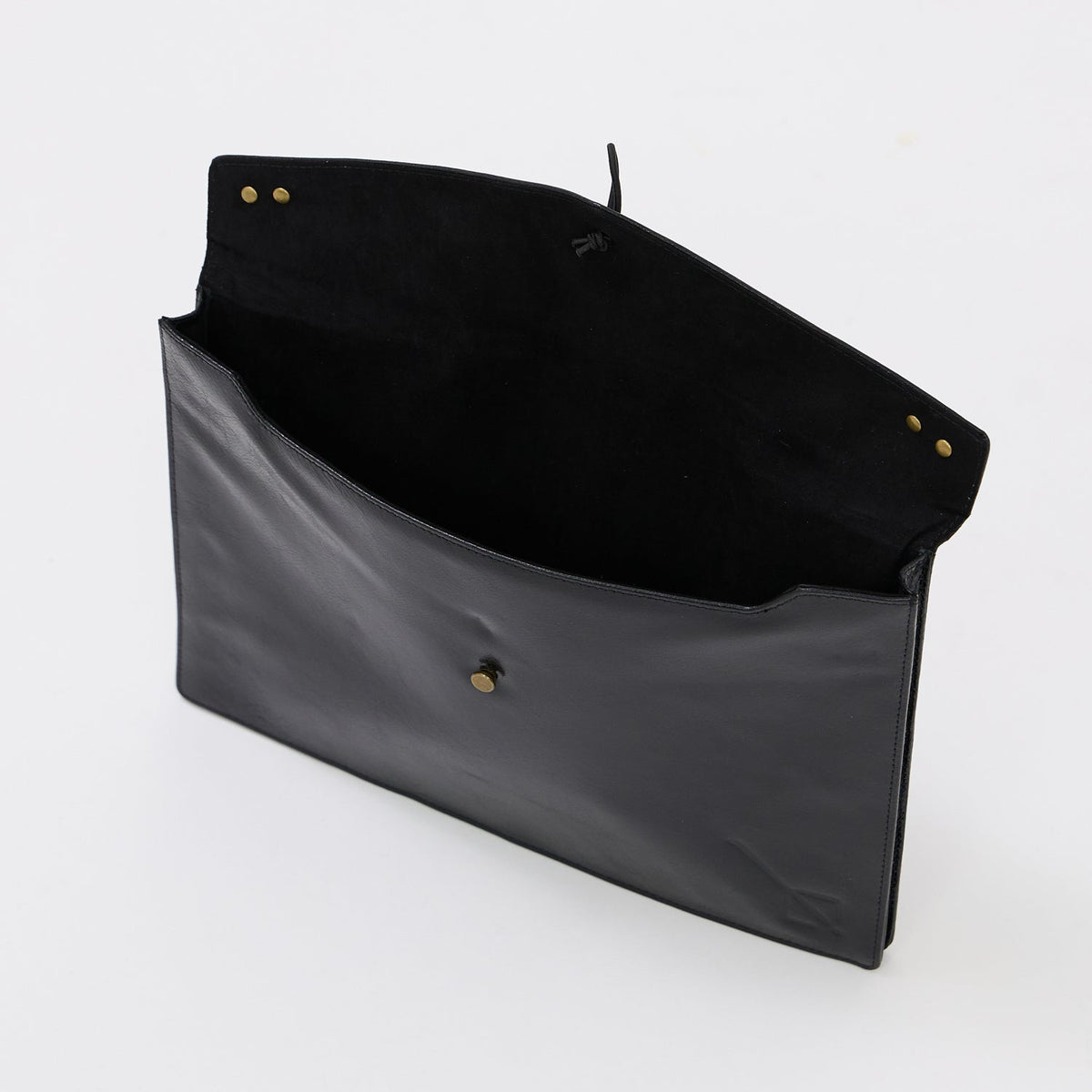 Bloodborne SuperGroupies Hunter 13-Inch Laptop Case / A4 Pouch — official product view 7