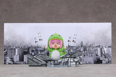 Bocchi The Rock! Nendoroid Hitori Gotoh Attention-Seeking Monster Ver. - display with the included inner paperboard background
