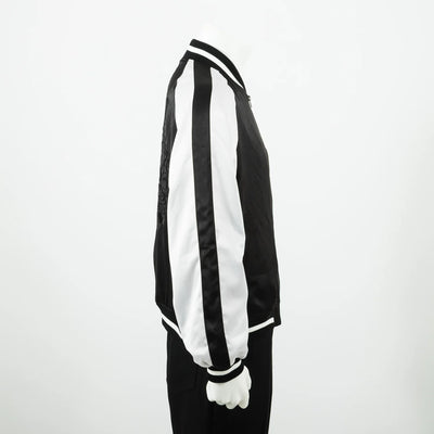 Bocchi The Rock! SuperGroupies Kikuri Hiroi sukajan jacket: side view with a black stripe along the white sleeve.