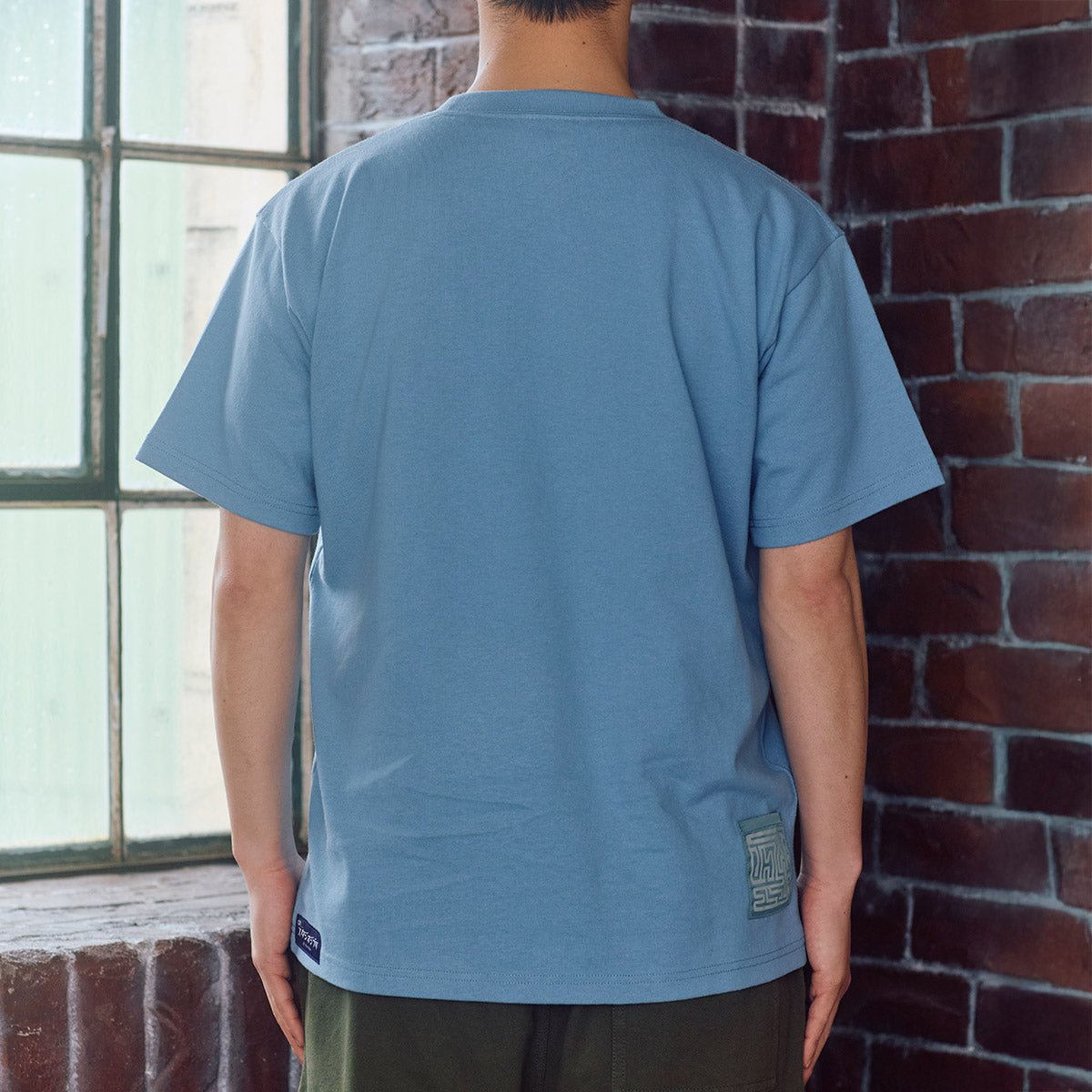 Castle in the Sky GBL BASIC T-Shirt - I Can Read It! Light Blue - official view 2