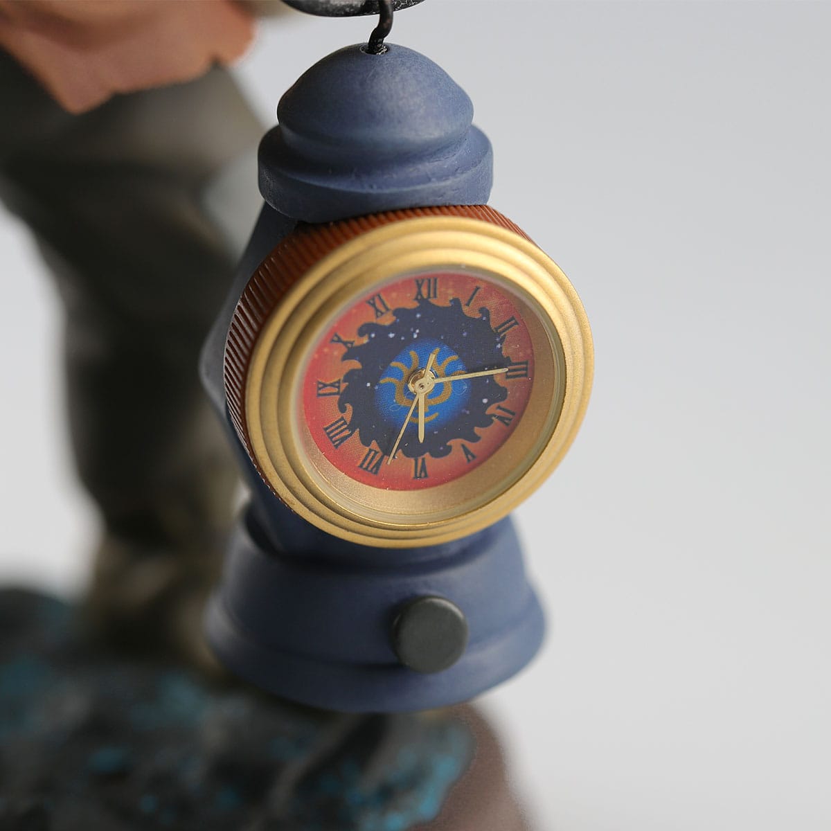 Castle in the Sky GBL Uncle Pom Lantern Desk Clock - official view 9