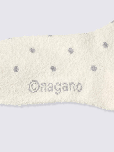 Chiikawa Snow Day Chiikawa Fluffy Room Socks — 2 Pairs — official product photograph