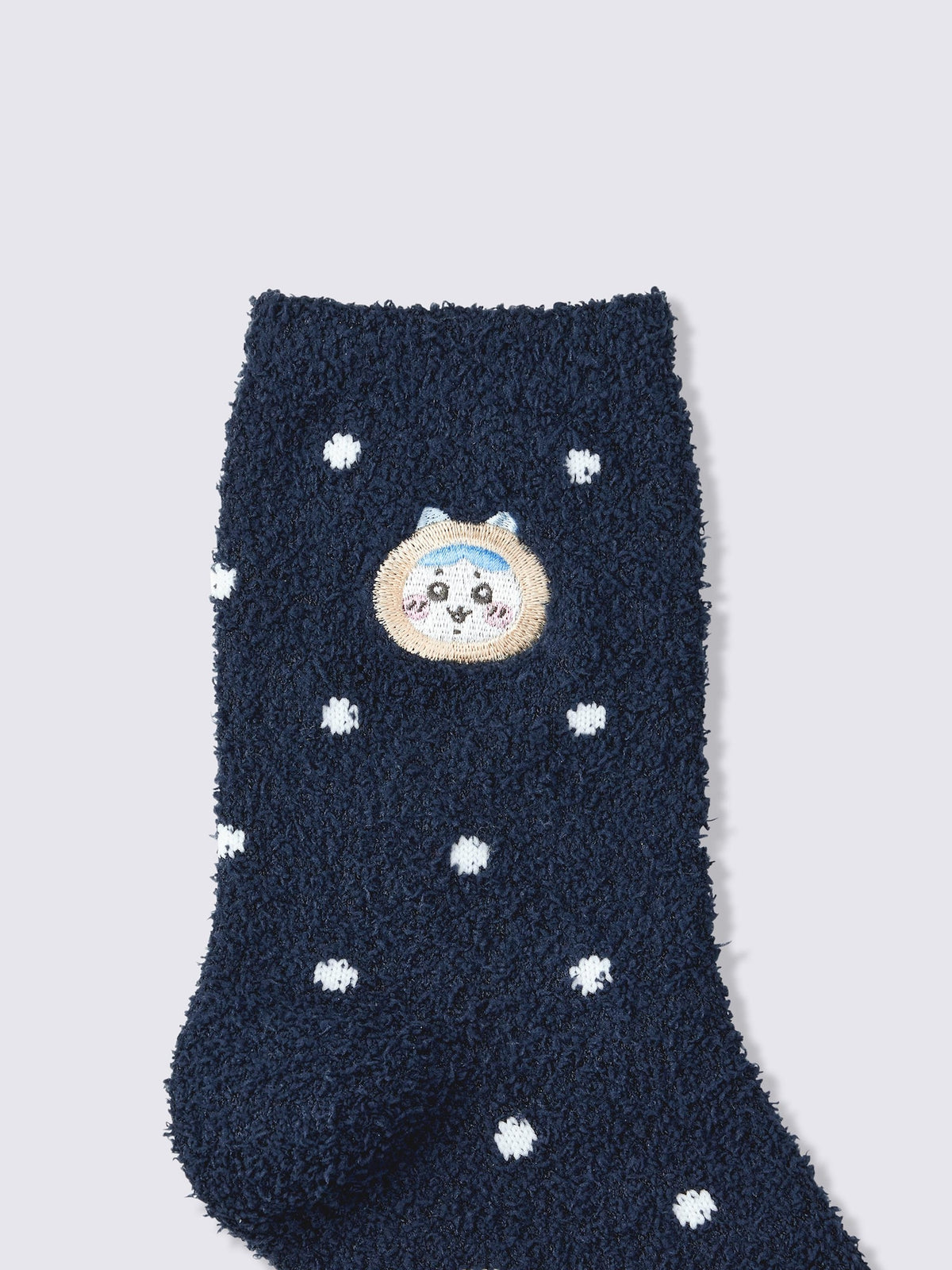 Chiikawa Snow Day Hachiware Fluffy Room Socks — 2 Pairs — official product photograph