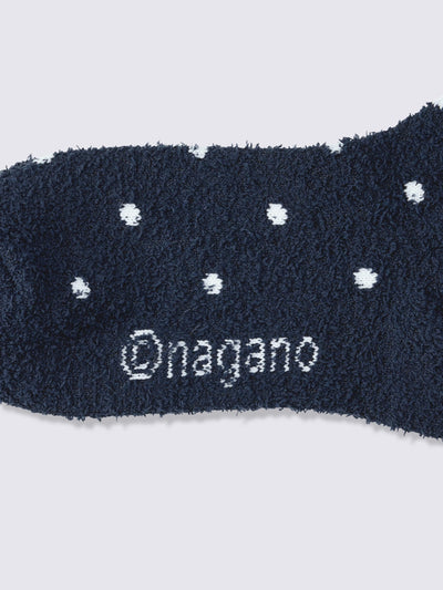 Chiikawa Snow Day Hachiware Fluffy Room Socks — 2 Pairs — official product photograph