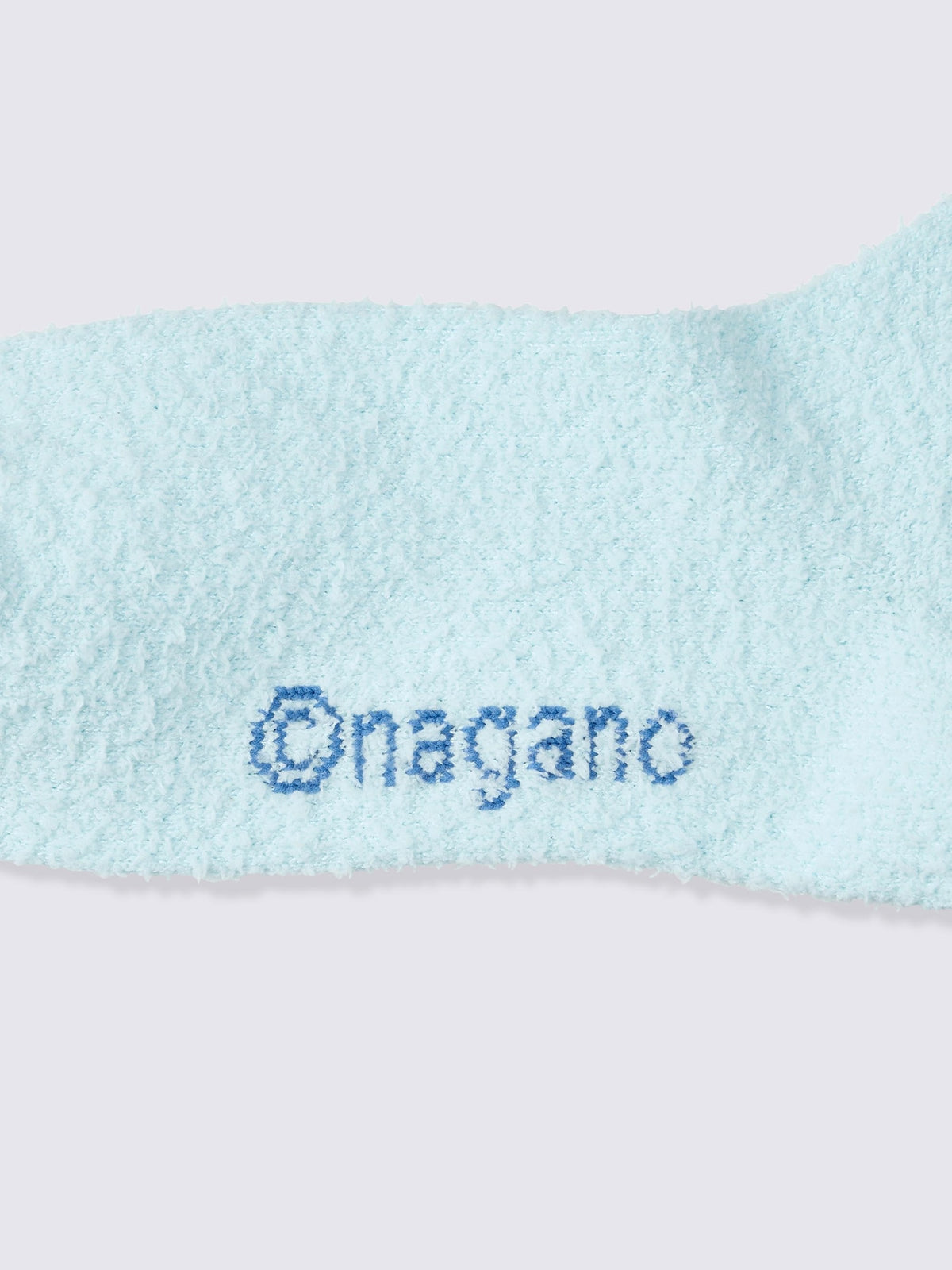 Chiikawa Snow Day Hachiware Fluffy Room Socks — 2 Pairs — official product photograph