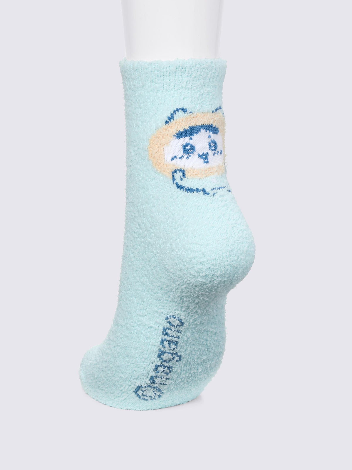 Chiikawa Snow Day Hachiware Fluffy Room Socks — 2 Pairs — official product photograph