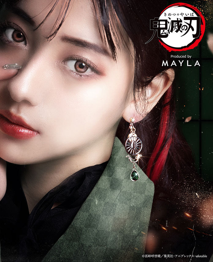 Tanjiro Kamado Demon Slayer x MAYLA Iconique Ear Objet worn view 4