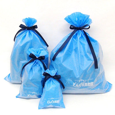 Donguri Republic Light Blue Gift Wrapping Bag - official view 1
