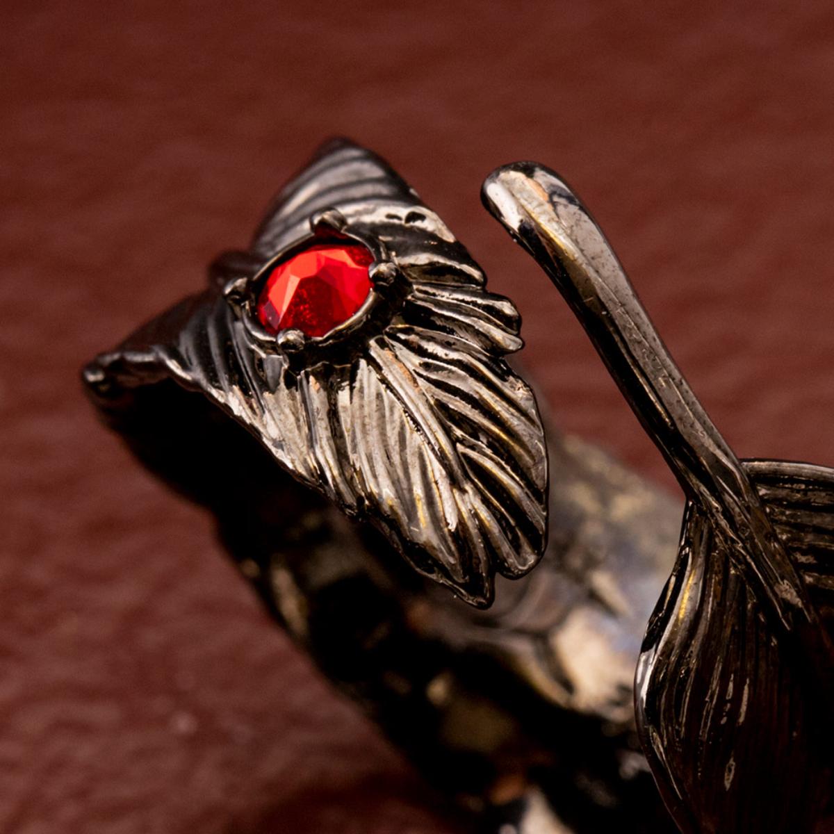 Howl's Moving Castle My Treasure Black Feather Ring - official view 2