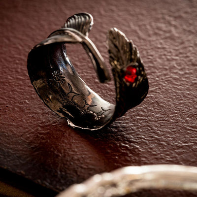 Howl's Moving Castle My Treasure Black Feather Ring - official view 3