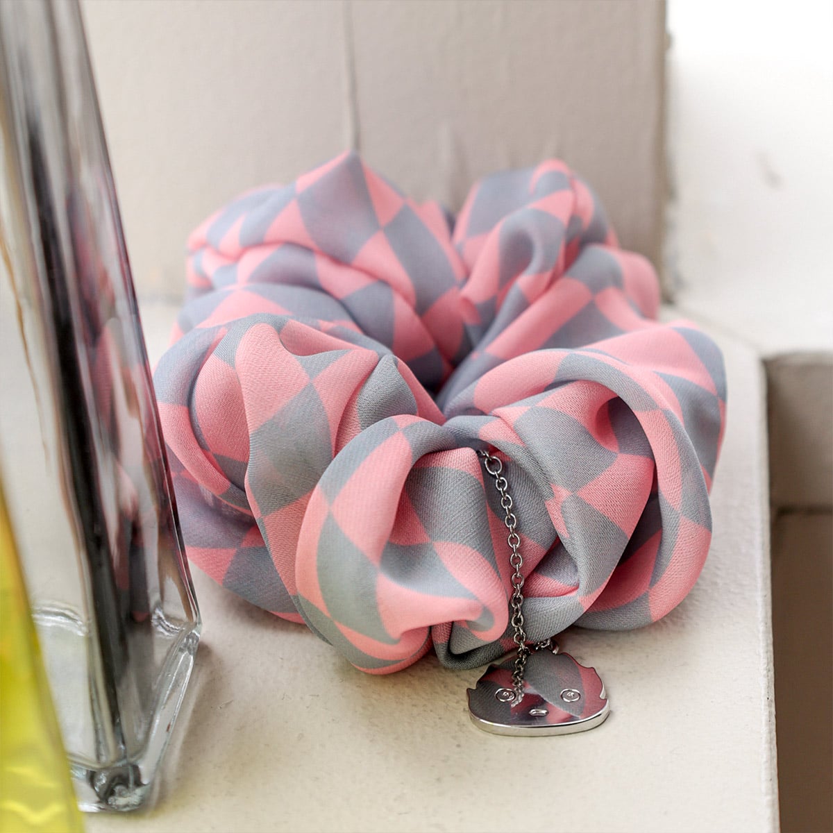 Howl's Moving Castle - Howl's Cloak Scrunchie with Calcifer Charm - official product view 7