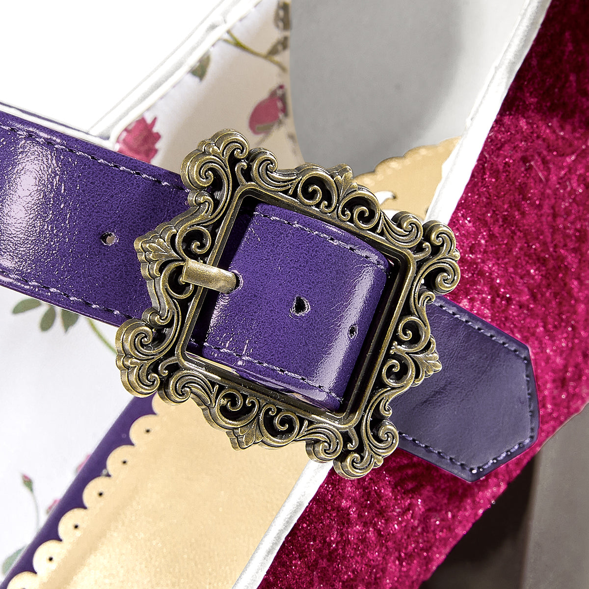 Dio Brando Phantom Blood Iconique pumps ON version with bows - official photo 6