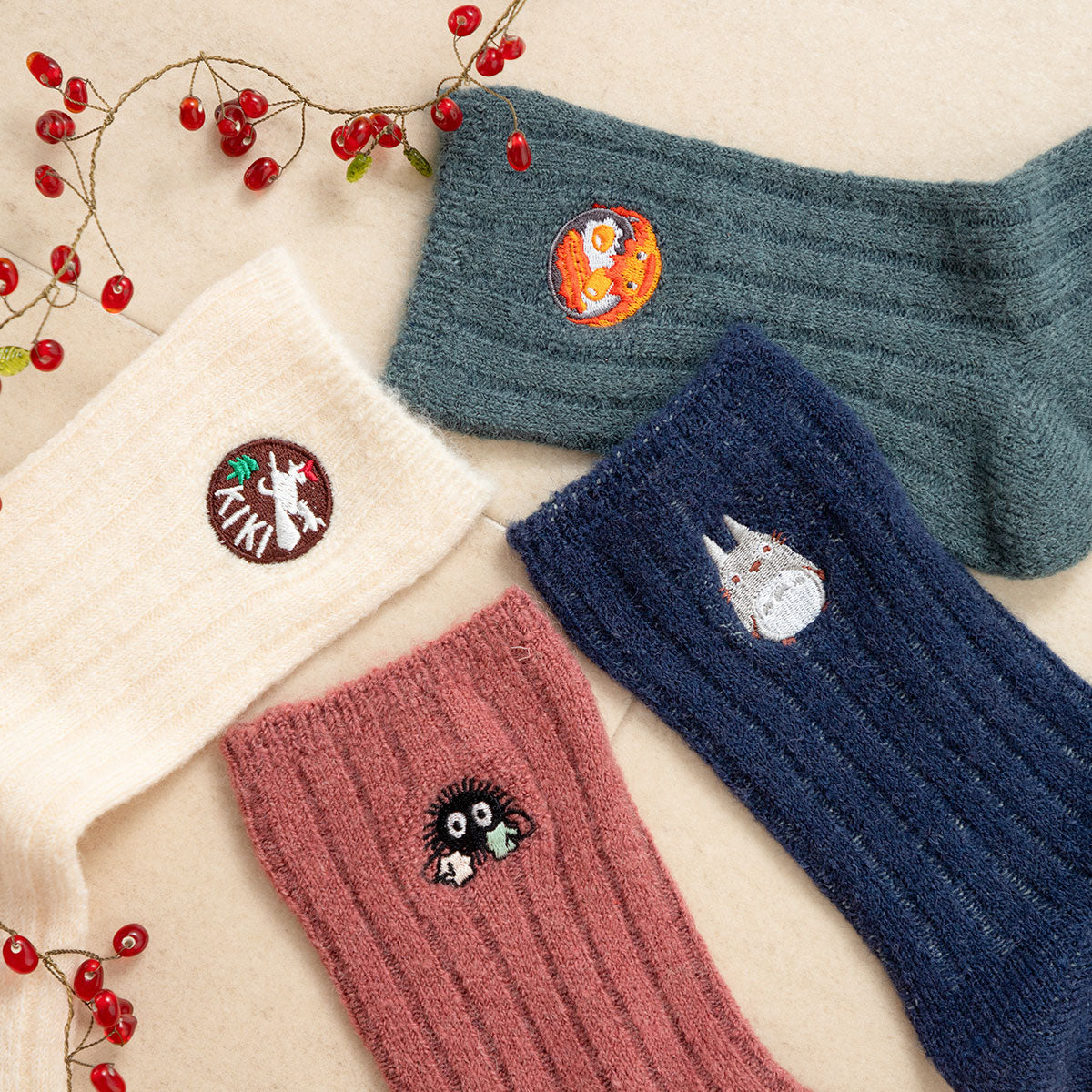 Kiki's Delivery Service Chocolate Cake Wool-Blend Ribbed Crew Socks 23-25 cm - official view 4