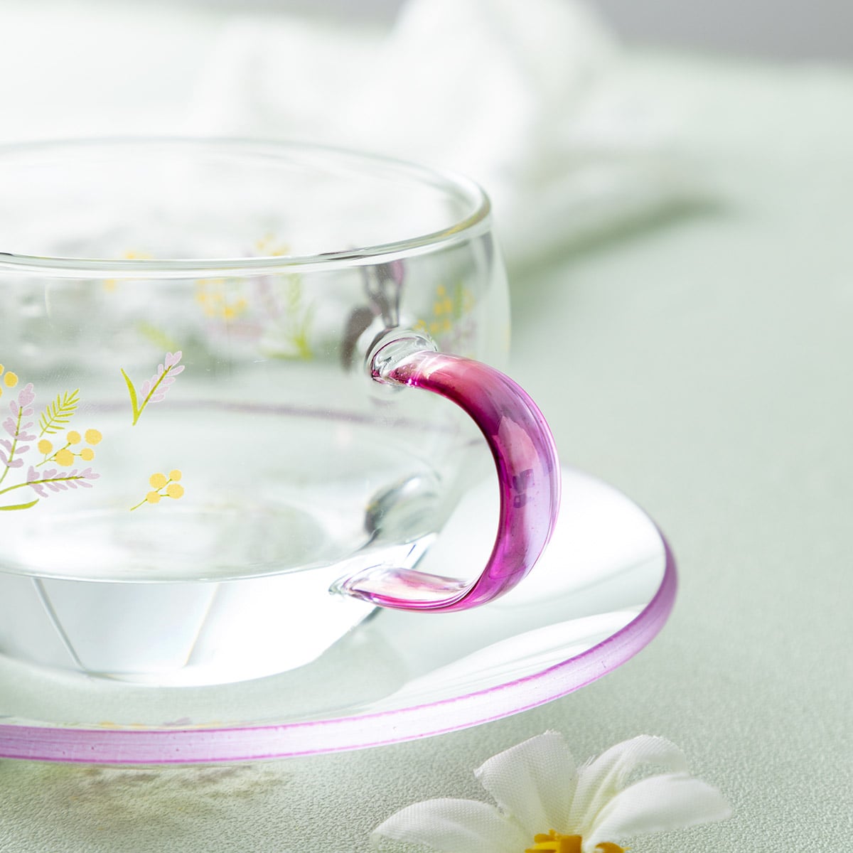 Kiki's Delivery Service - Flower Bouquet Glass Cup and Saucer - official view 5