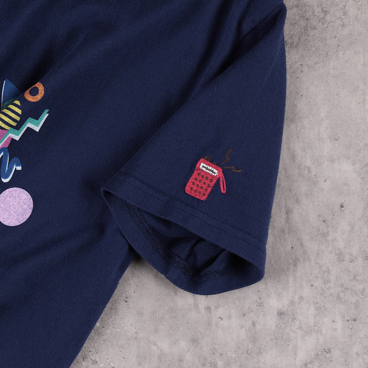Kiki's Delivery Service GBL BASIC T-Shirt - Senior Witch Navy - official view 8