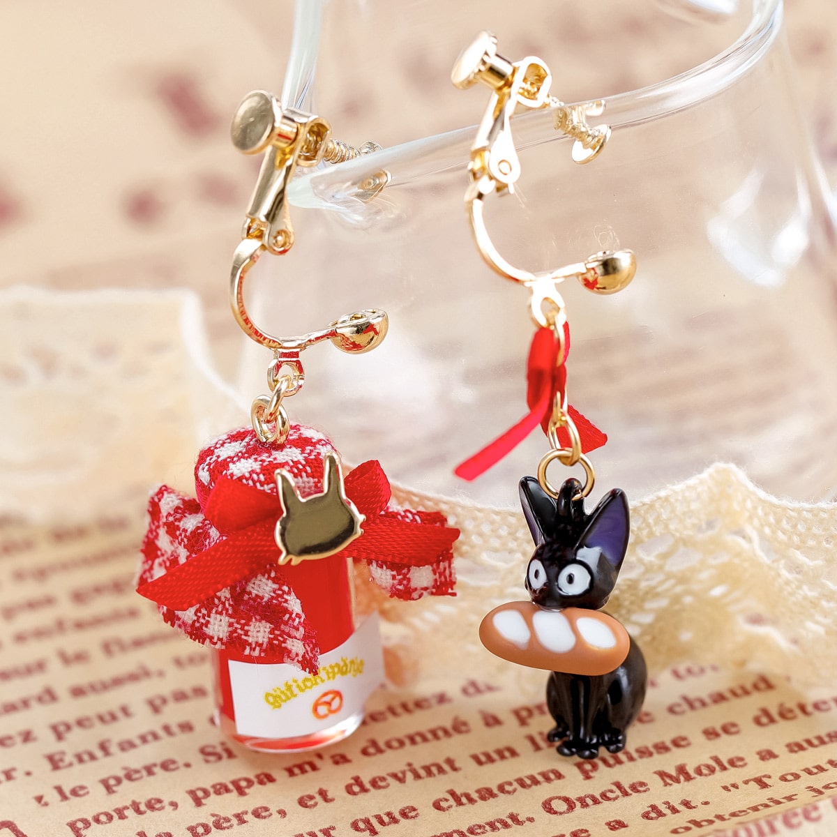 Kiki's Delivery Service Guchokipan Bakery Jam Jar and Jiji Earrings (2 Types) - Clip-On Pair - official view 13
