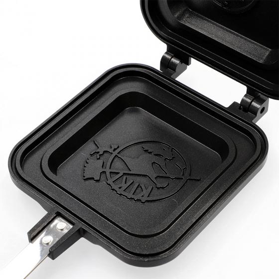Kiki's Delivery Service Jiji Aluminium Sandwich Press - official view 8