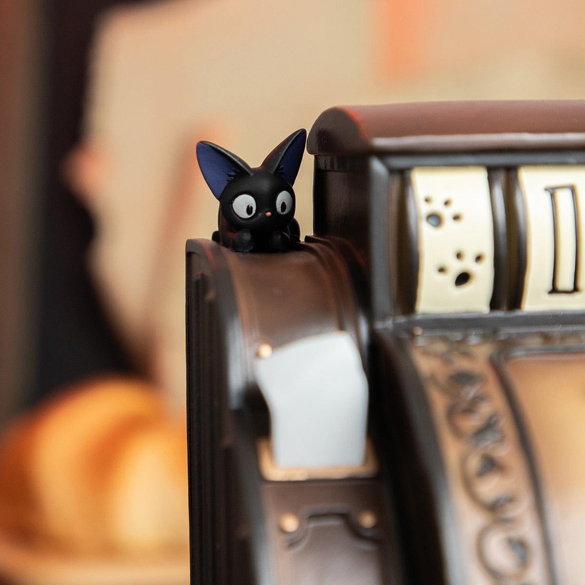 Kiki's Delivery Service Jiji at the Bakery Counter Music Box - official view 8