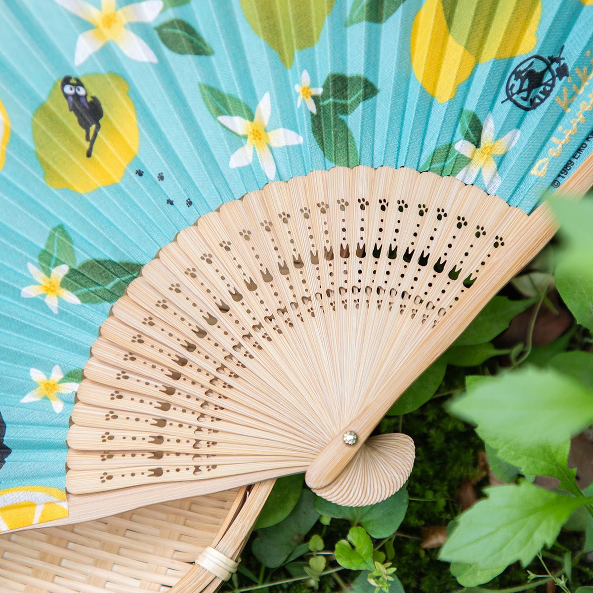 Kiki's Delivery Service Jiji Lemon Folding Fan - official view 6