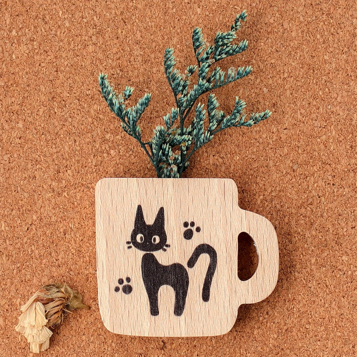 Kiki's Delivery Service Jiji Mug-Shaped Wooden Magnets (2 Types) - Natural - official view 2