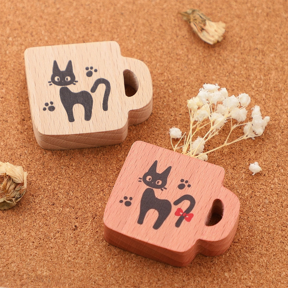 Kiki's Delivery Service Jiji Mug-Shaped Wooden Magnets (2 Types) - Natural - official view 5