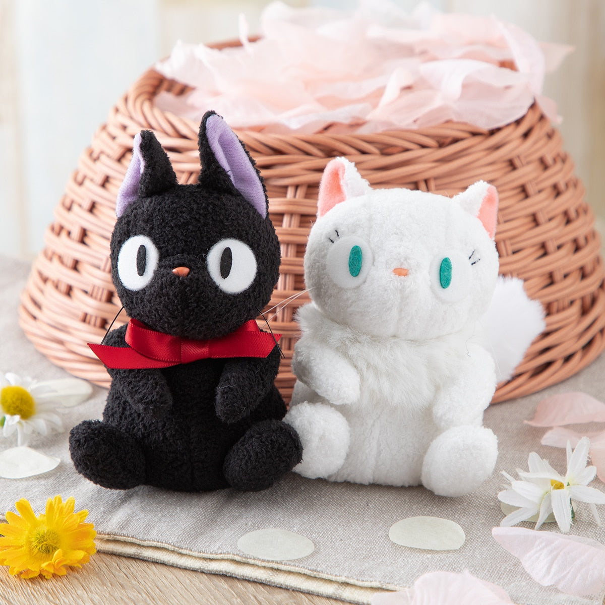 Kiki's Delivery Service - Palm-Sized Jiji Plush - official view 5