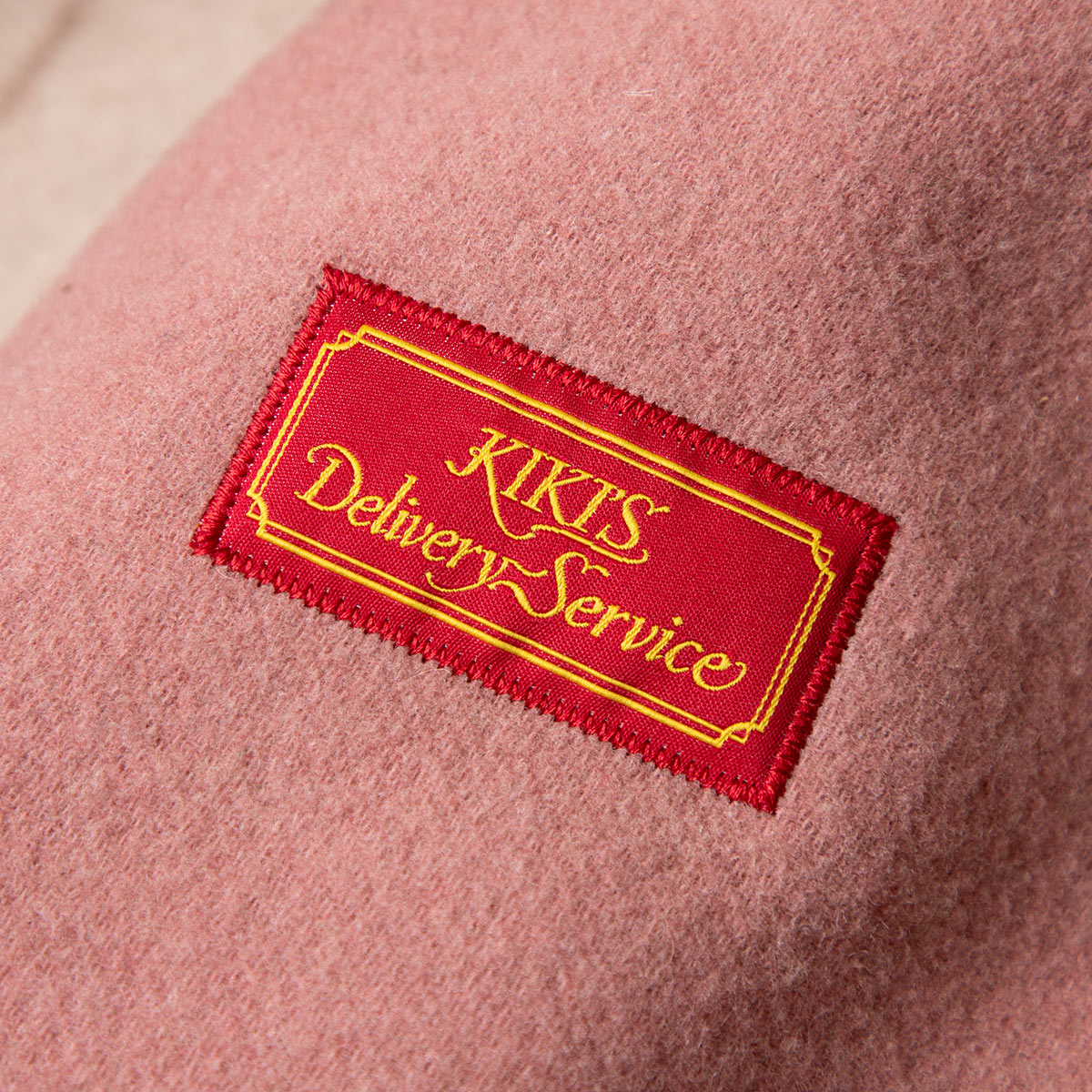 Kiki's Delivery Service Ursula's Wool Half Blanket - official view 9