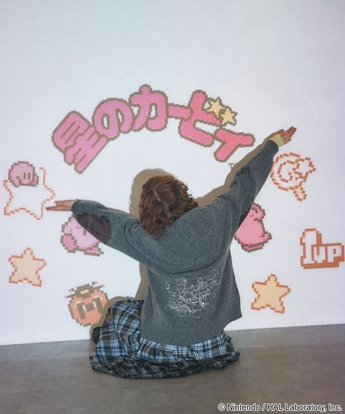 Kirby design knit hoodie - official product photo 11
