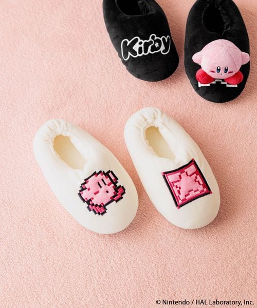 Kirby room slippers - official product photo 1