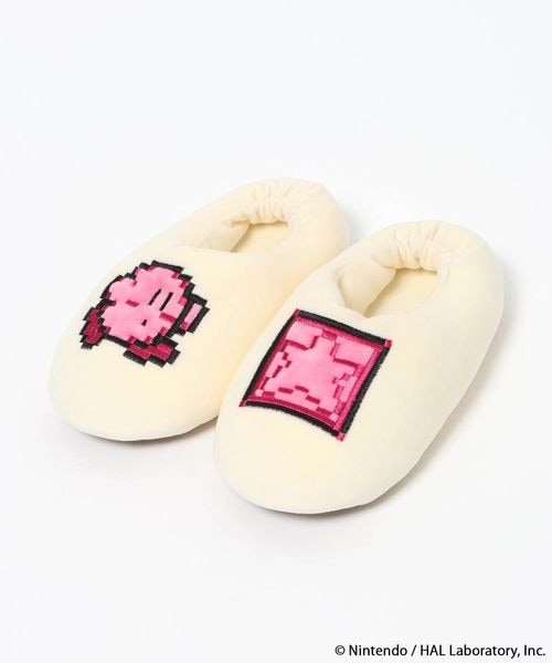 Kirby room slippers - official product photo 9