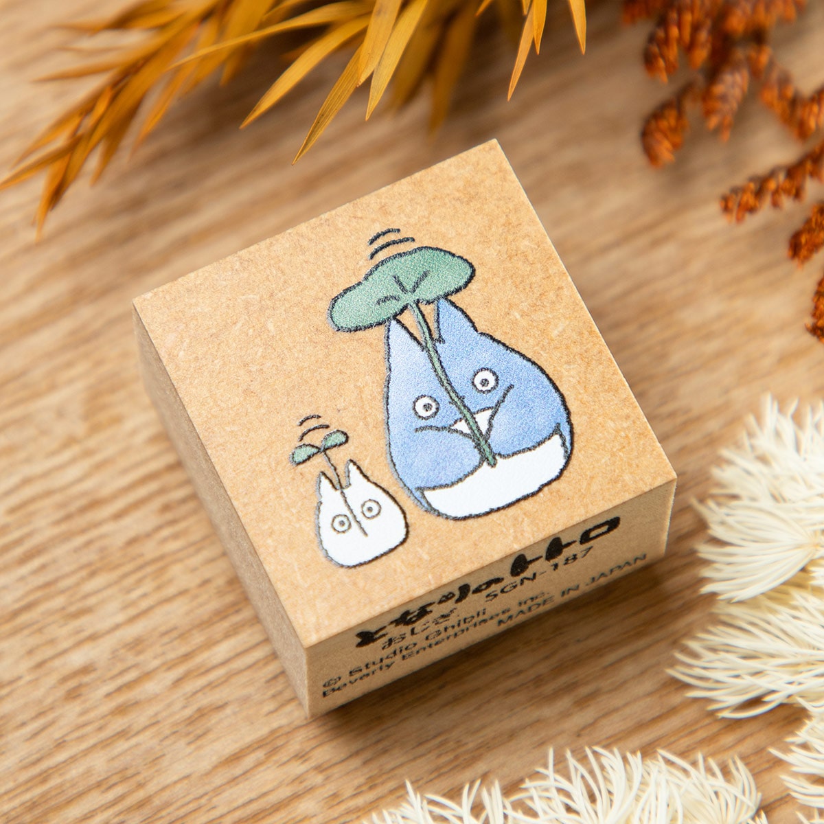My Neighbor Totoro 2026 New Year Stamps (3 Types) - Bowing Totoro - official view 4