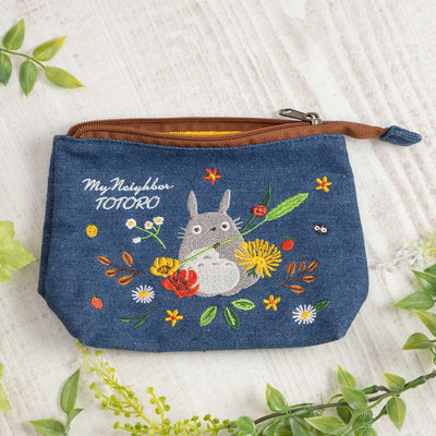 My Neighbor Totoro Denim Embroidery Wreath Pouch - official view 1