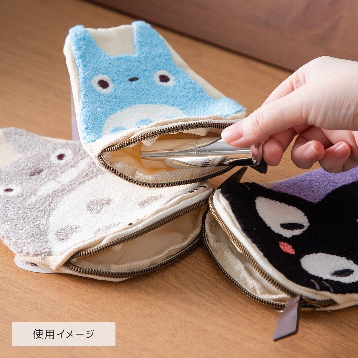 My Neighbor Totoro Die-Cut Embroidered Pouches (2 Types) - Totoro - official view 6