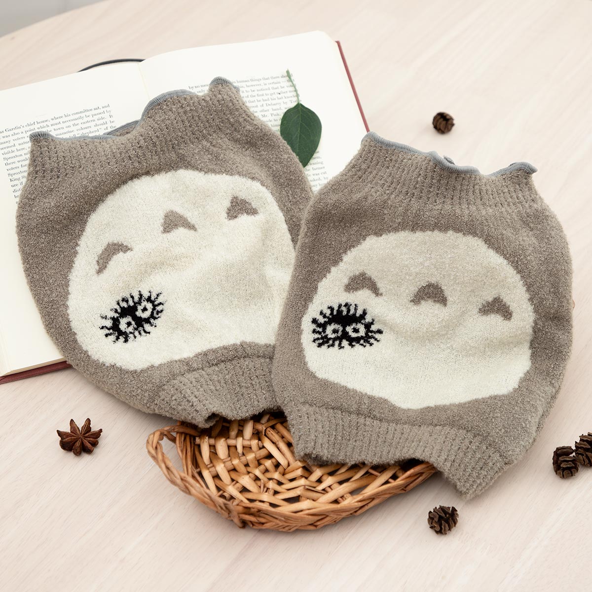 My Neighbor Totoro Fluffy Belly Warmer - Adult and Child Sizes - Adult - official view 8
