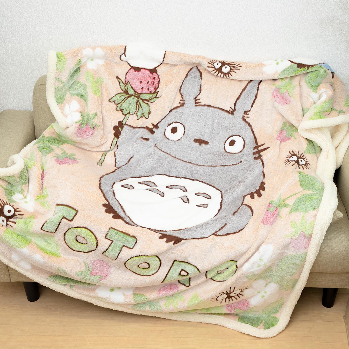 My Neighbor Totoro - Found Strawberries Blankets (3 Types) - Full - official view 15