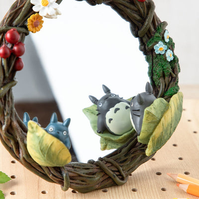 My Neighbor Totoro Hide-and-Seek Wreath Stand Mirror - official product detail view 2