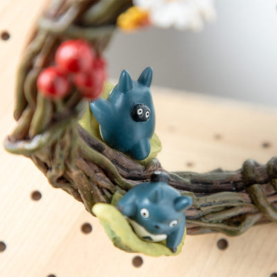 My Neighbor Totoro Hide-and-Seek Wreath Stand Mirror - Totoro characters and soot sprite detail